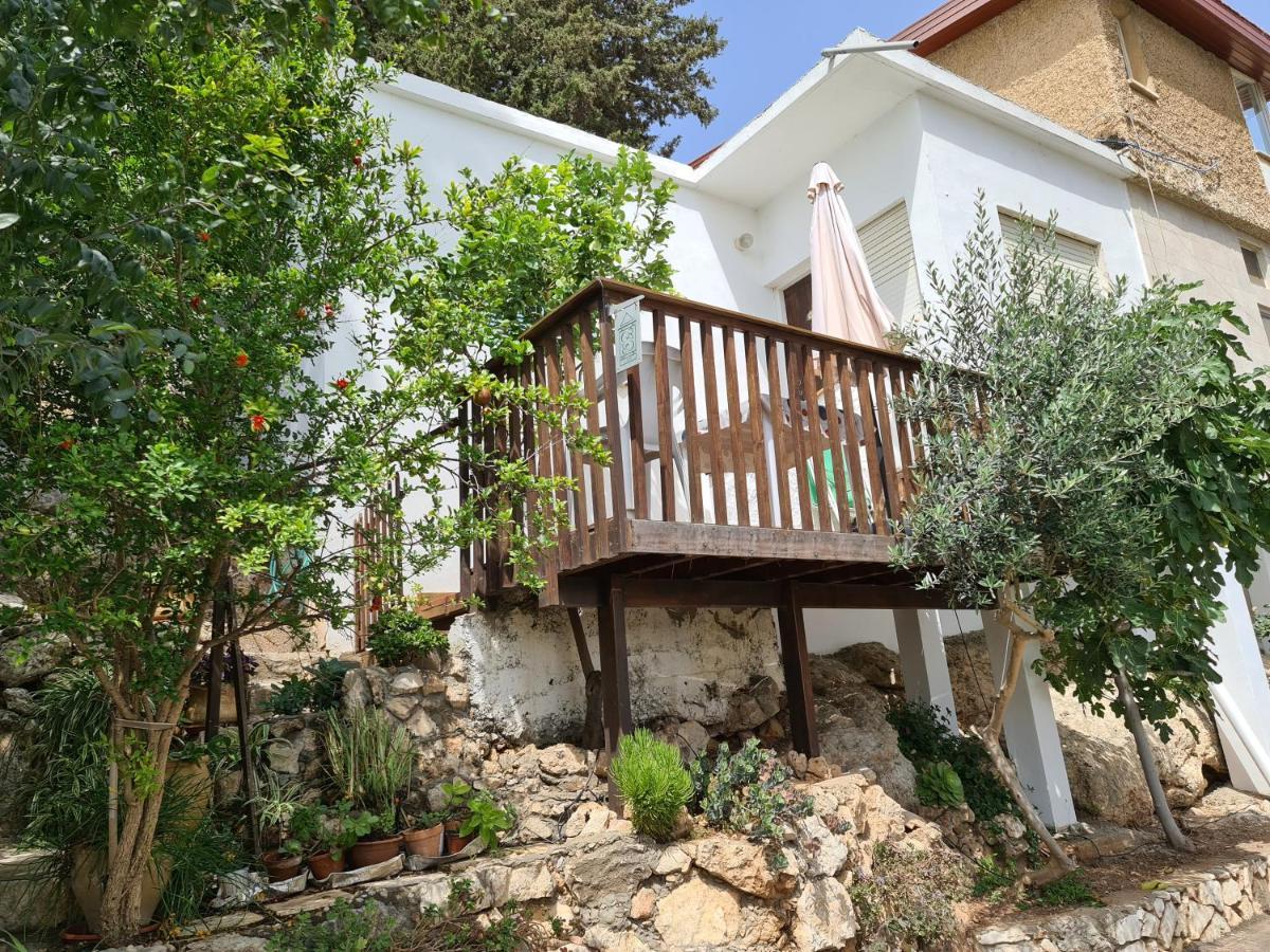 The Artist'S House Overlooking The Bay Of Hayfa Dış mekan fotoğraf